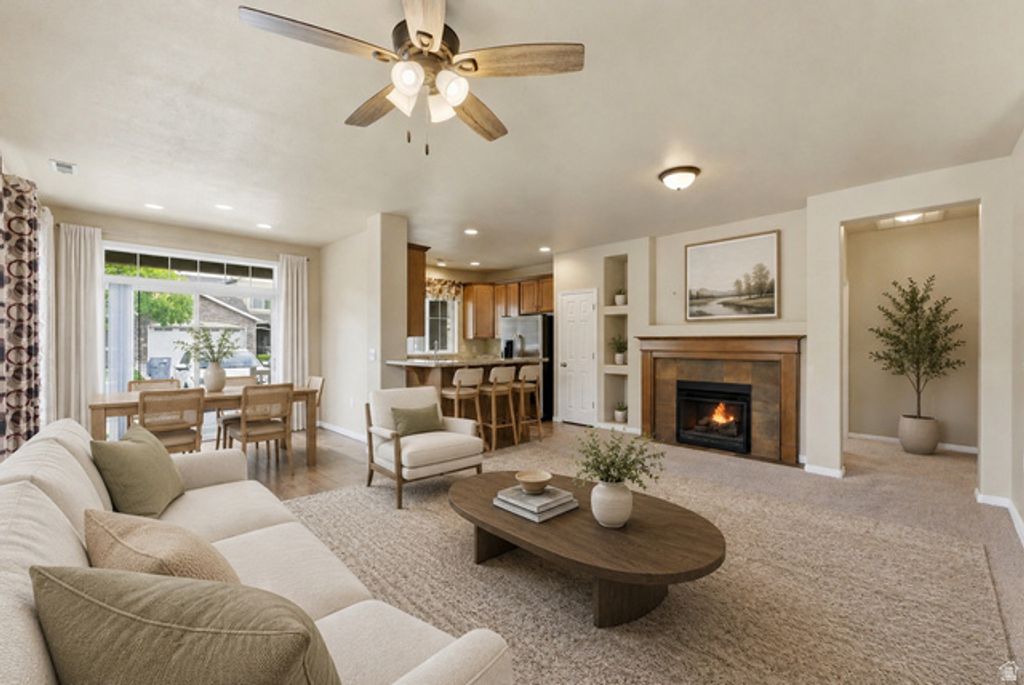 897 HALSTEAD DR, North Salt Lake, UT 84054