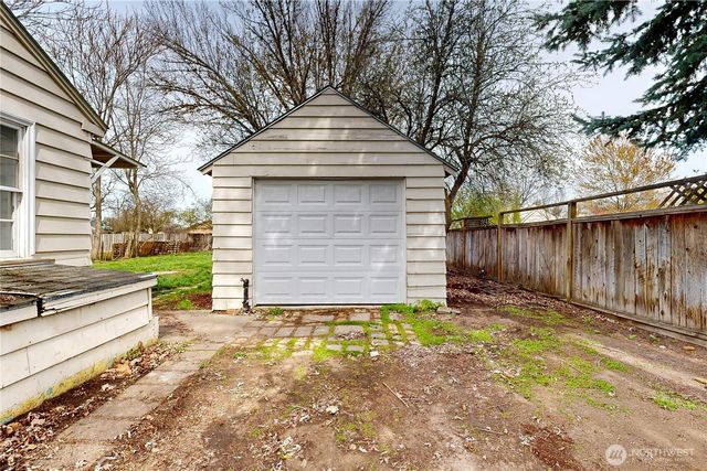 522 SW First, College Place, WA 99324