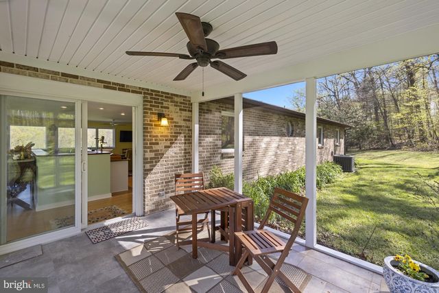96 PEACH GLEN RD, Gardners, PA 17324