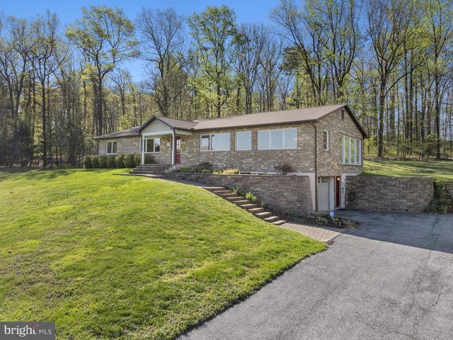 96 PEACH GLEN RD, Gardners, PA 17324