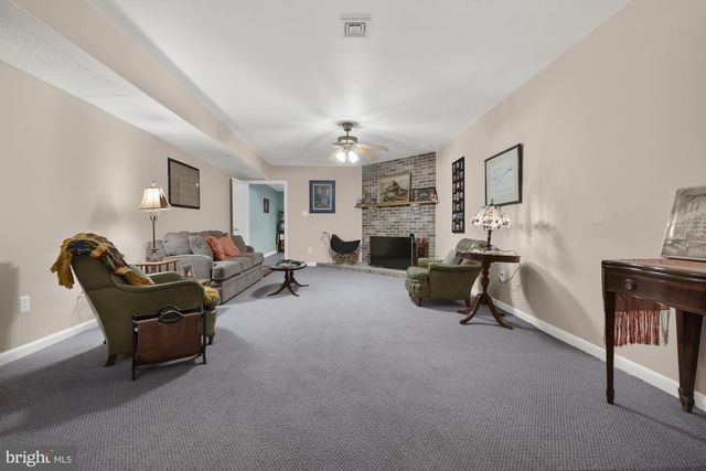 96 PEACH GLEN RD, Gardners, PA 17324