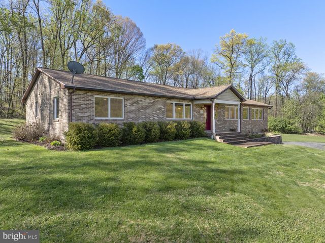 96 PEACH GLEN RD, Gardners, PA 17324