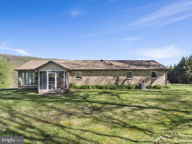96 PEACH GLEN RD, Gardners, PA 17324