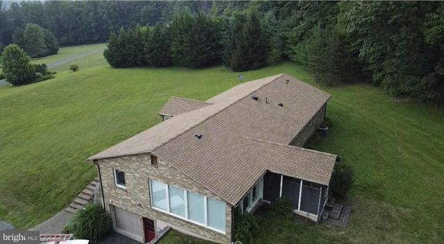 96 PEACH GLEN RD, Gardners, PA 17324