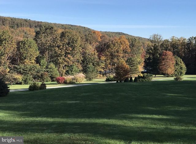 96 PEACH GLEN RD, Gardners, PA 17324