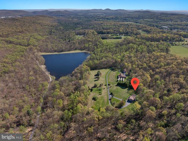 96 PEACH GLEN RD, Gardners, PA 17324
