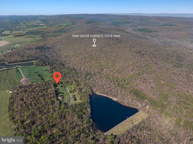 96 PEACH GLEN RD, Gardners, PA 17324