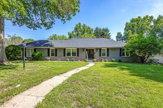 2109 East Ridgewood East Drive, Springfield, MO 65804