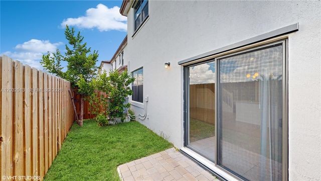 10004 SW 231 Lane, Miami, FL 33190