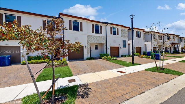 10004 SW 231 Lane, Miami, FL 33190