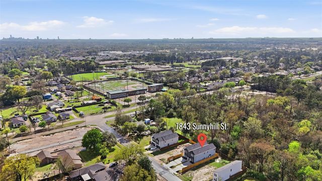 7843 Sunnyhill St, Houston, TX 77088