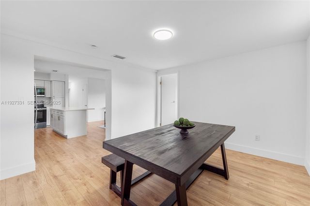 9915 SW 212th St, Cutler Bay, FL 33189