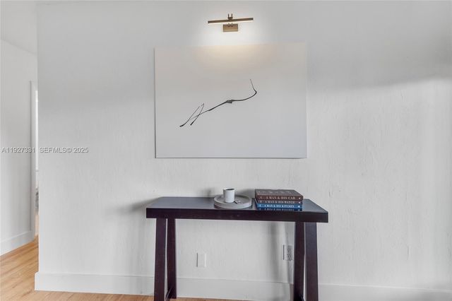 9915 SW 212th St, Cutler Bay, FL 33189