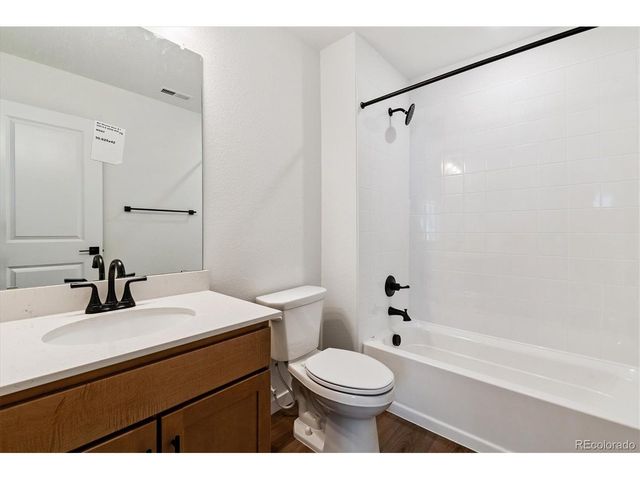 25010 E 42nd Ave, Aurora, CO 80019