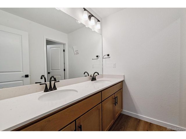 25010 E 42nd Ave, Aurora, CO 80019