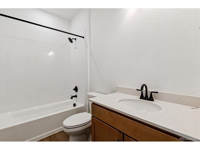 25010 E 42nd Ave, Aurora, CO 80019