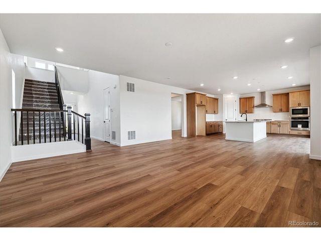 25010 E 42nd Ave, Aurora, CO 80019