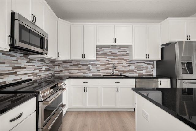 2422 W Summit Pkwy, Spokane, WA 99201
