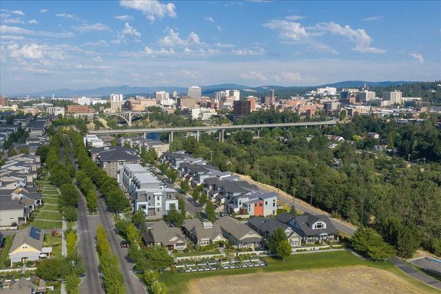 2422 W Summit Pkwy, Spokane, WA 99201