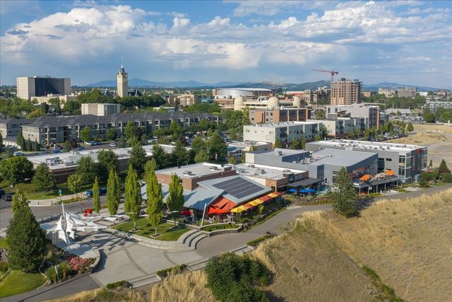 2422 W Summit Pkwy, Spokane, WA 99201