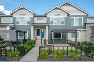 2422 W Summit Pkwy, Spokane, WA 99201