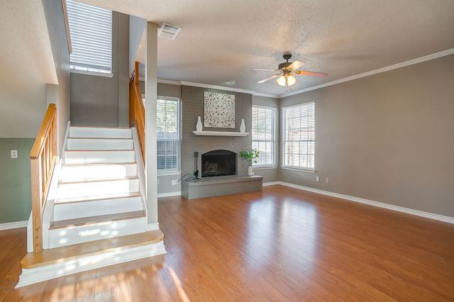 6102 Hedgeapple Court, Arlington, TX 76001