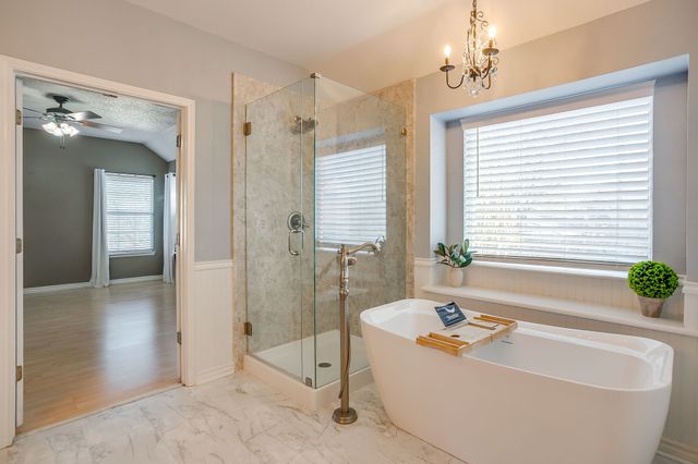 6102 Hedgeapple Court, Arlington, TX 76001