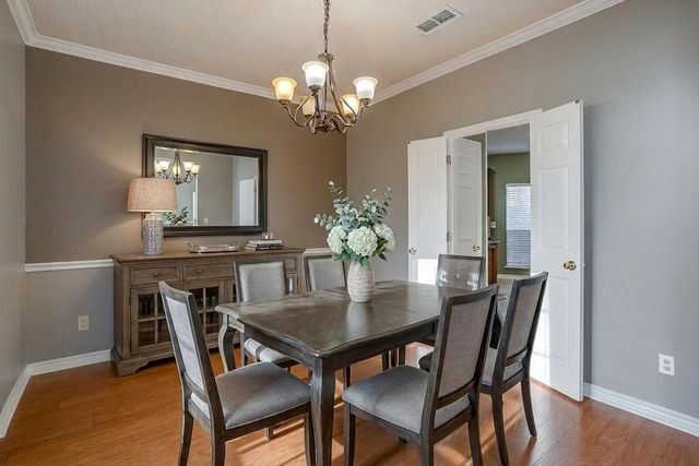 6102 Hedgeapple Court, Arlington, TX 76001