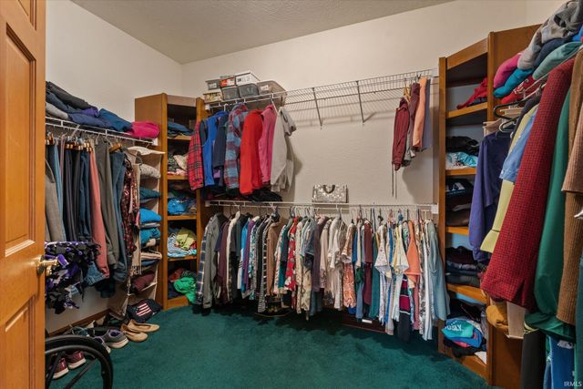 53450 Quince Road, South Bend, IN 46628