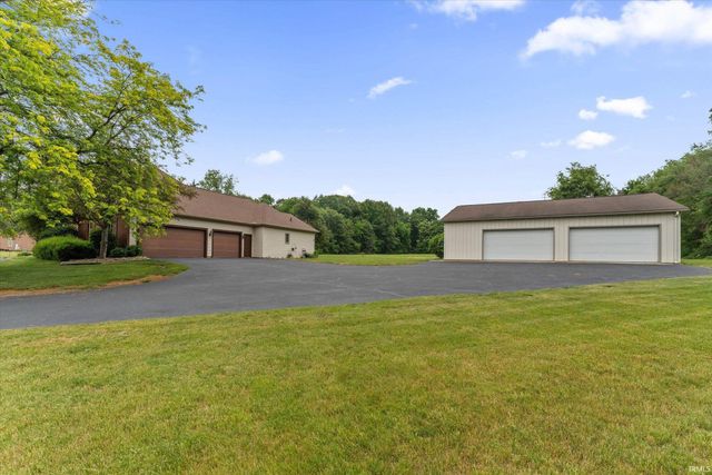 53450 Quince Road, South Bend, IN 46628