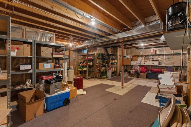 53450 Quince Road, South Bend, IN 46628
