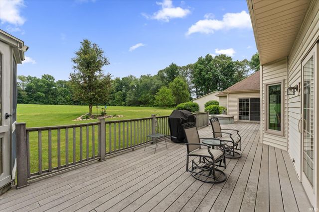 53450 Quince Road, South Bend, IN 46628