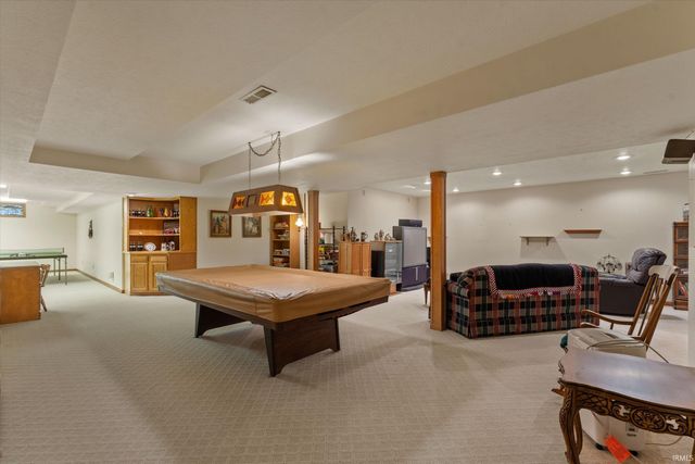 53450 Quince Road, South Bend, IN 46628