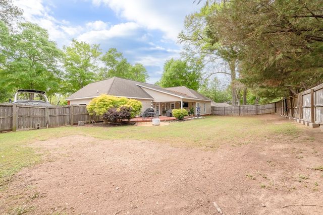 106 Shirah Drive, Headland, AL 36345