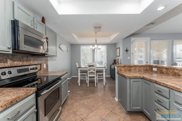 11 Harbor Point, Laguna Vista, TX 78578