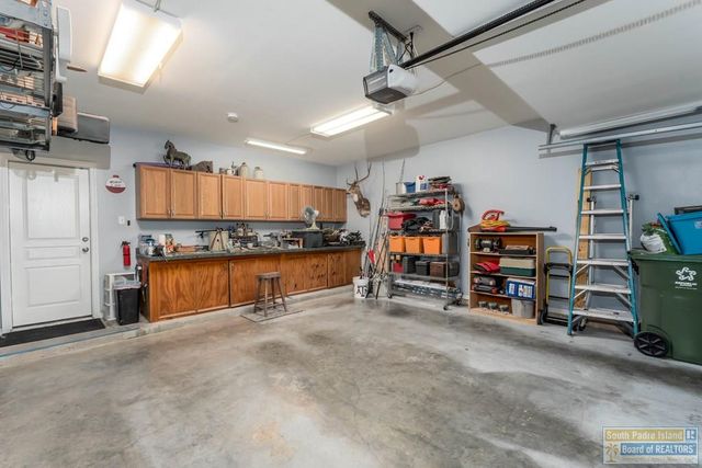 11 Harbor Point, Laguna Vista, TX 78578