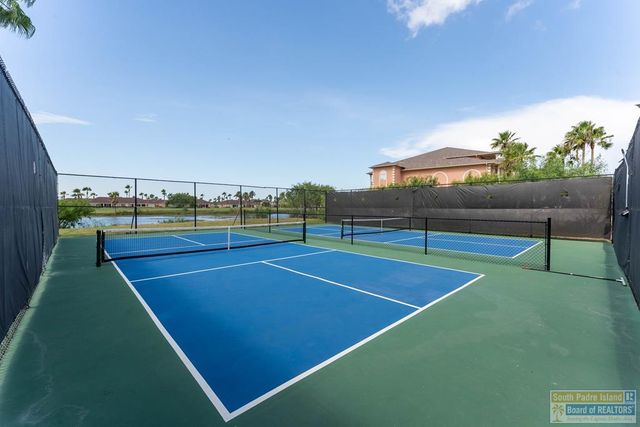 11 Harbor Point, Laguna Vista, TX 78578