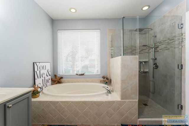 11 Harbor Point, Laguna Vista, TX 78578