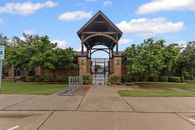 4809 Campfire Court, Fort Worth, TX 76244