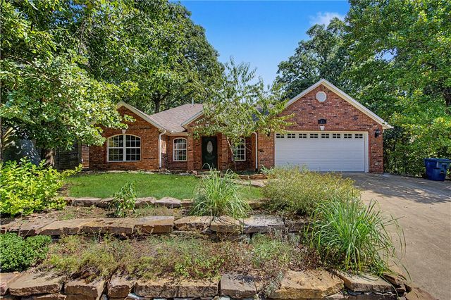 11 Cresswell Lane, Bella Vista, AR 72714