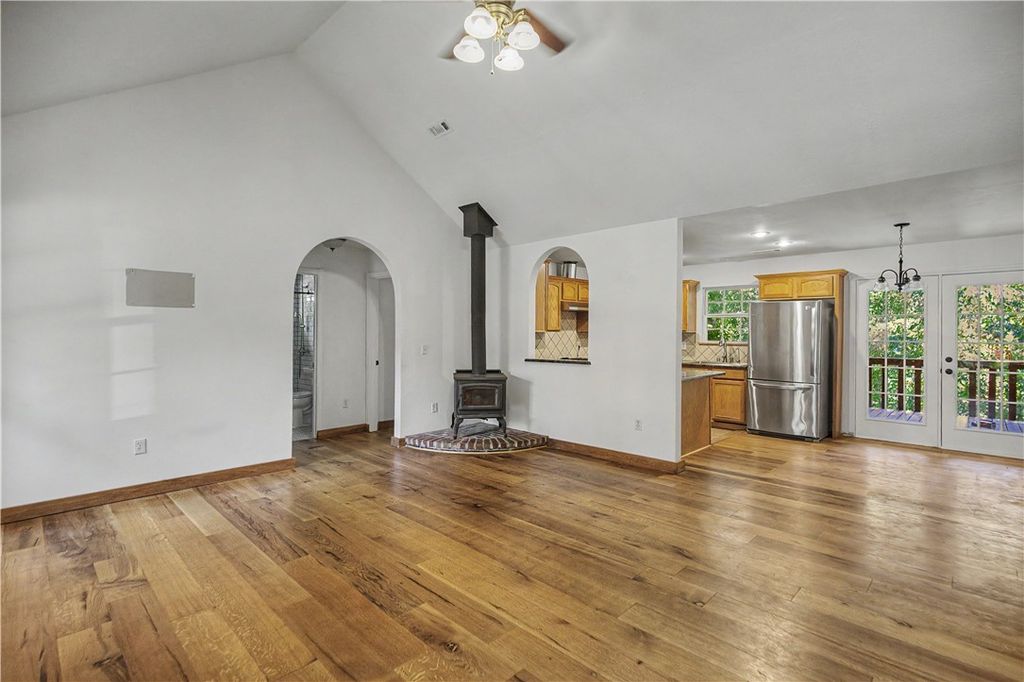 11 Cresswell Lane, Bella Vista, AR 72714