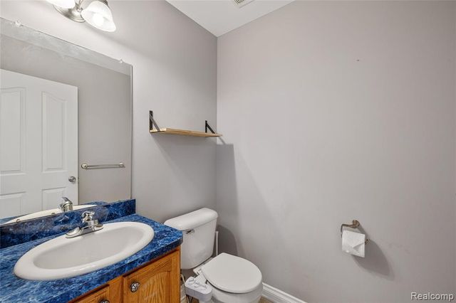 20798 Oak Ridge Drive, Clinton Township, MI 48036