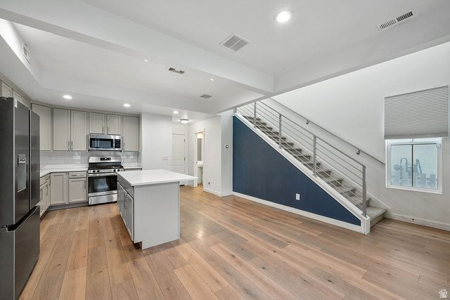 6707 W LAKE AVE, South Jordan, UT 84009