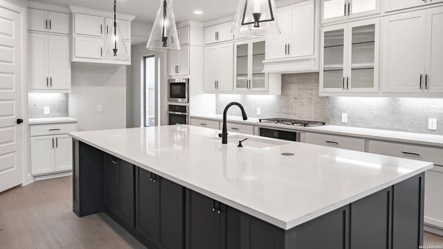 431 Canyon Path, San Antonio, TX 78258