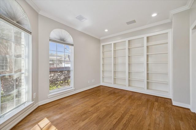 7807 Elm Tree Court, Sugar Land, TX 77479