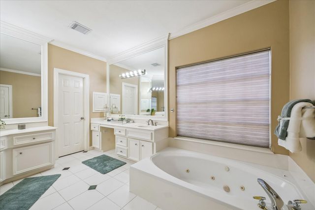 7807 Elm Tree Court, Sugar Land, TX 77479