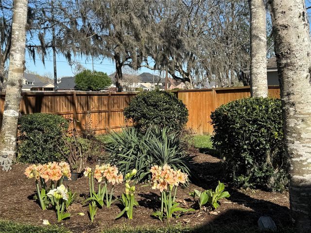 7807 Elm Tree Court, Sugar Land, TX 77479