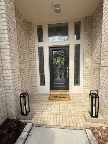 7807 Elm Tree Court, Sugar Land, TX 77479