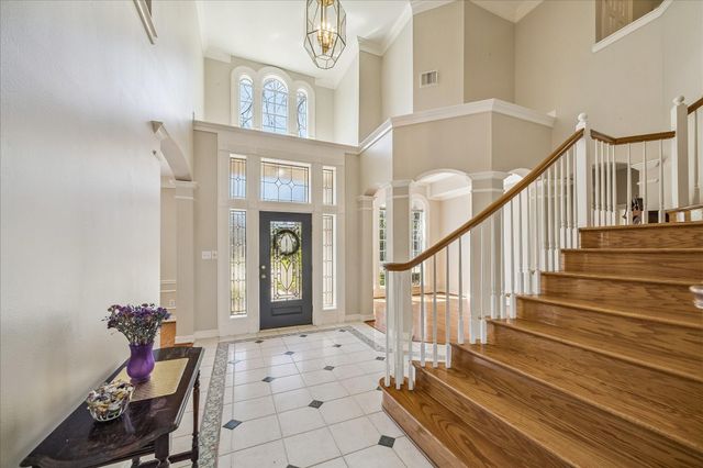 7807 Elm Tree Court, Sugar Land, TX 77479