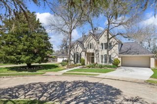 7807 Elm Tree Court, Sugar Land, TX 77479